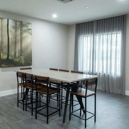 Fairfield Inn & Suites Дентон Екстер'єр фото