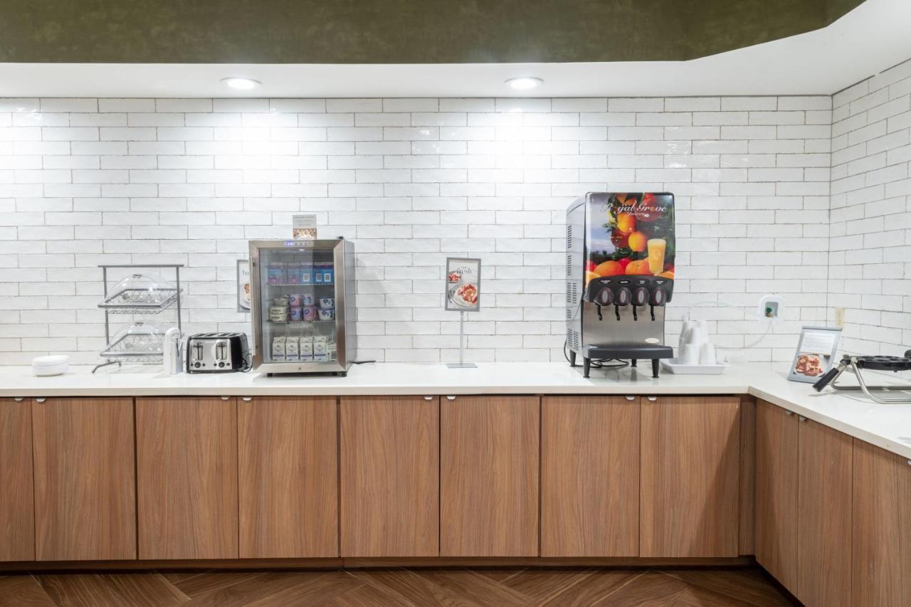 Fairfield Inn & Suites Дентон Екстер'єр фото