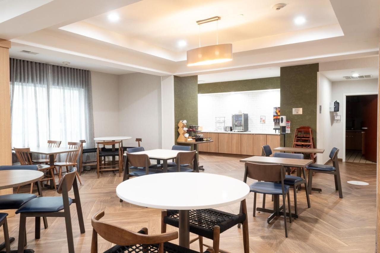 Fairfield Inn & Suites Дентон Екстер'єр фото