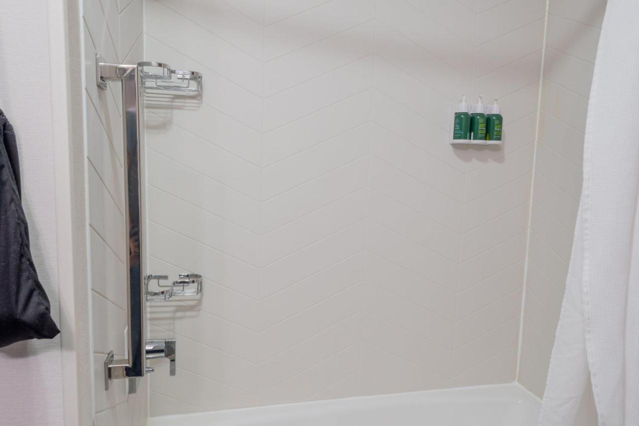 Fairfield Inn & Suites Дентон Екстер'єр фото