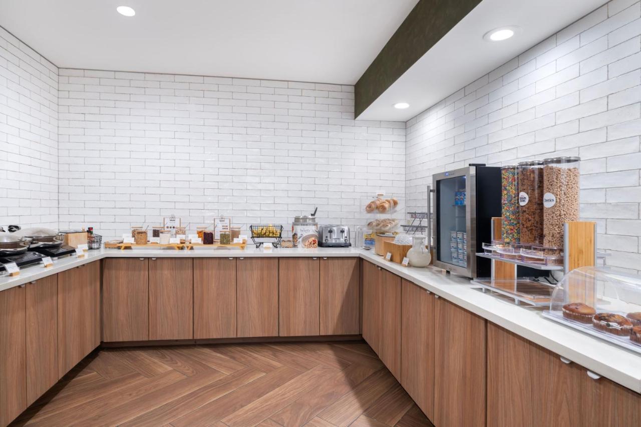 Fairfield Inn & Suites Дентон Екстер'єр фото