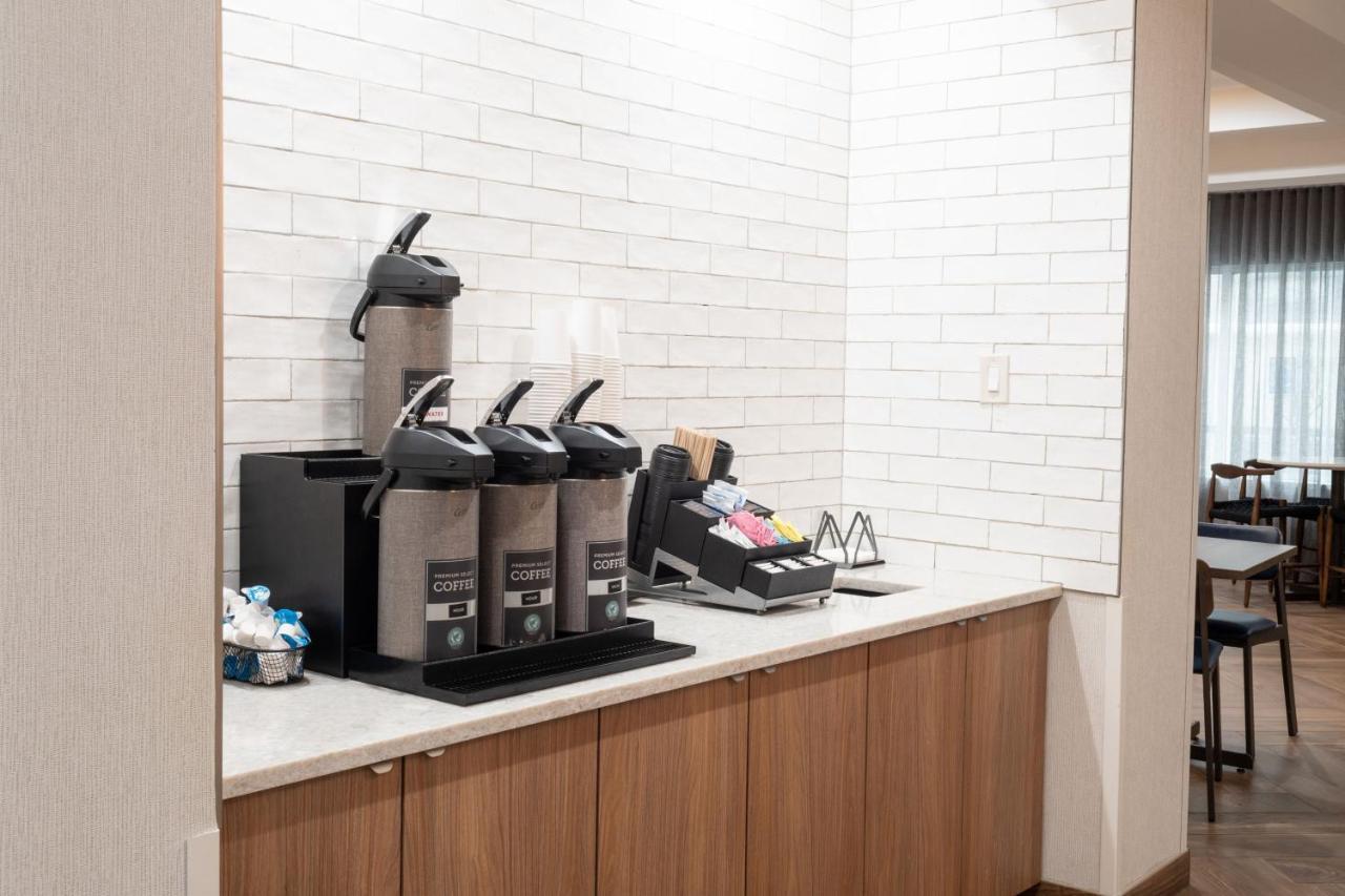 Fairfield Inn & Suites Дентон Екстер'єр фото