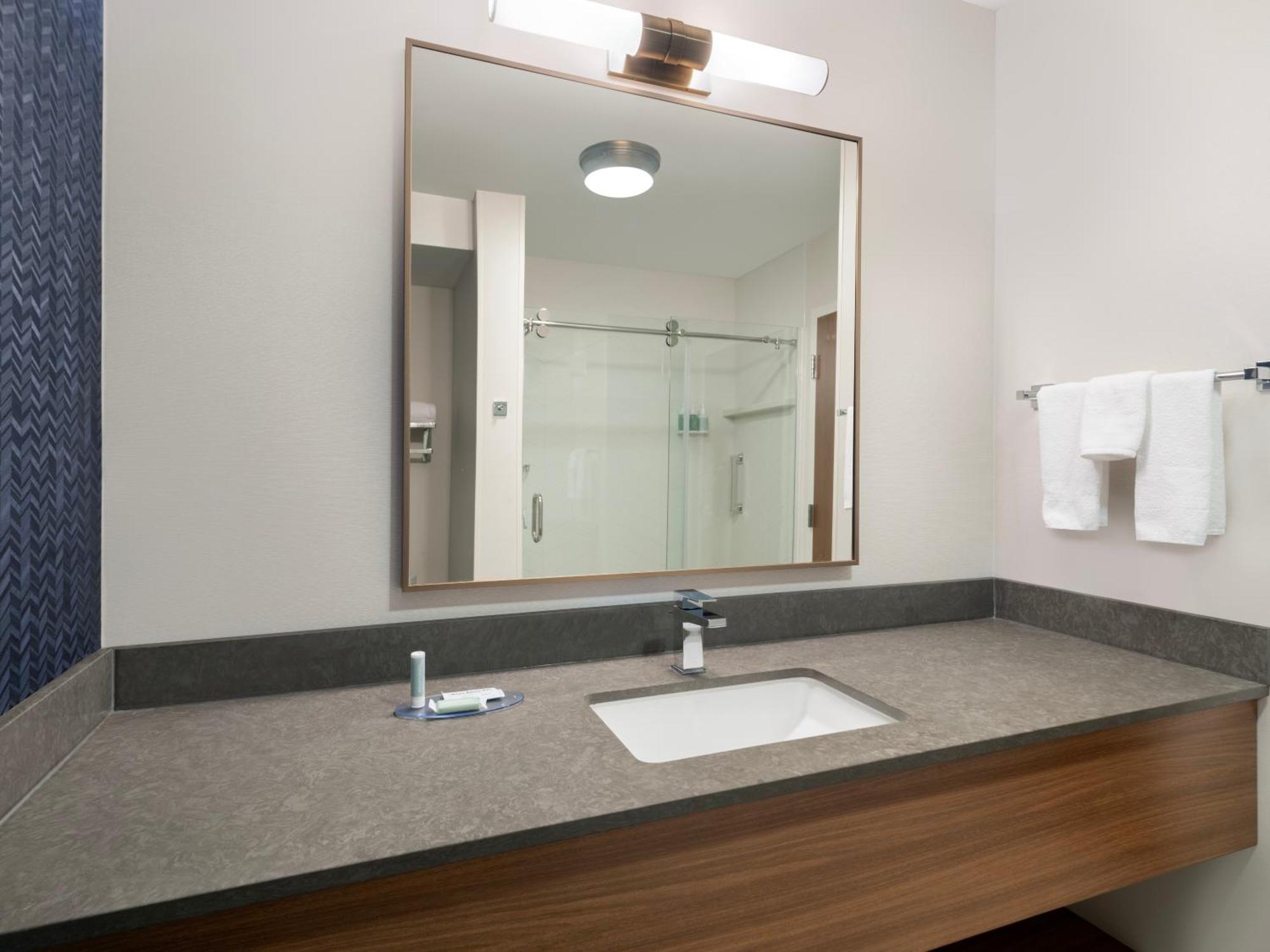 Fairfield Inn & Suites Дентон Екстер'єр фото