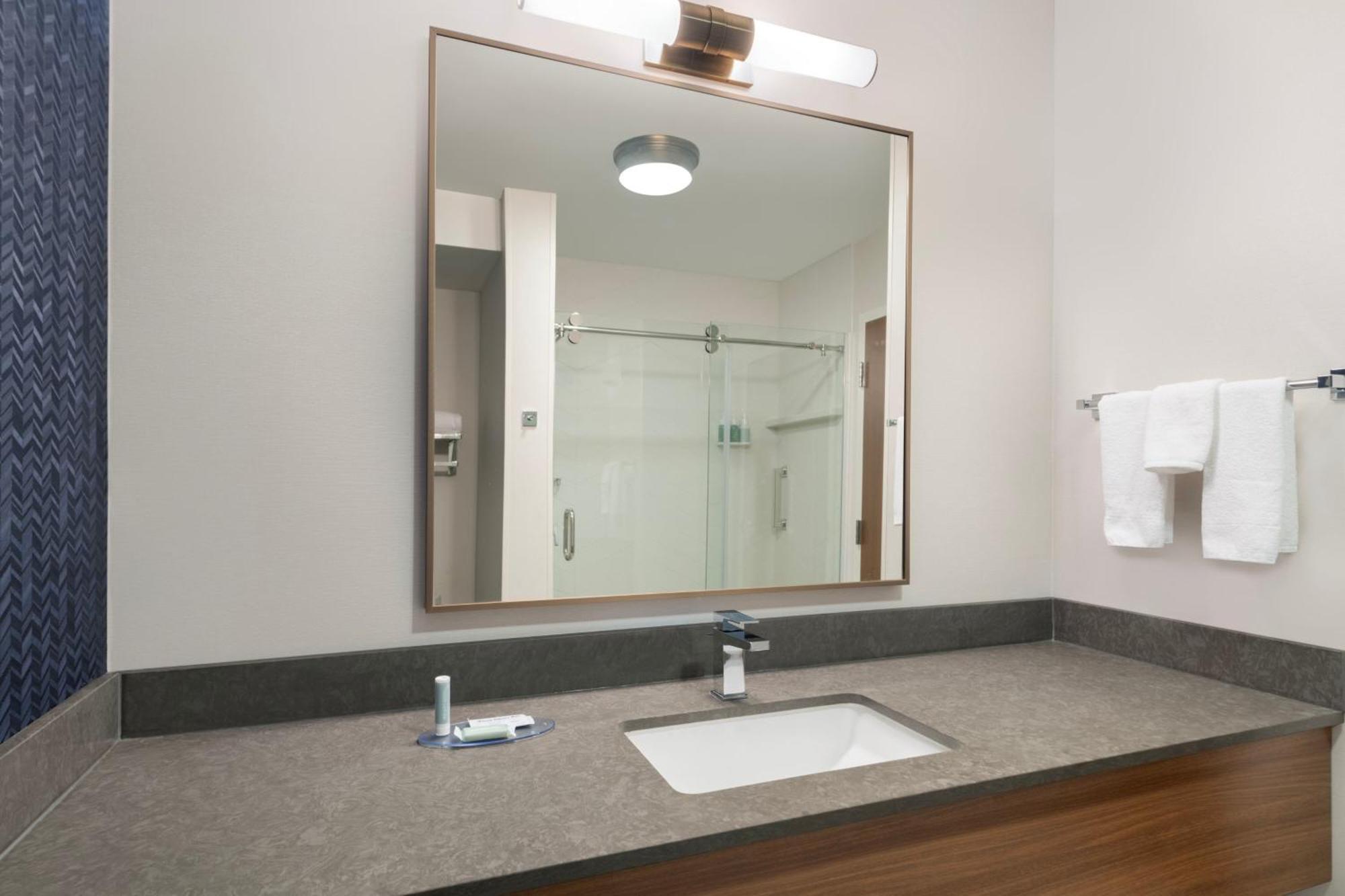 Fairfield Inn & Suites Дентон Екстер'єр фото