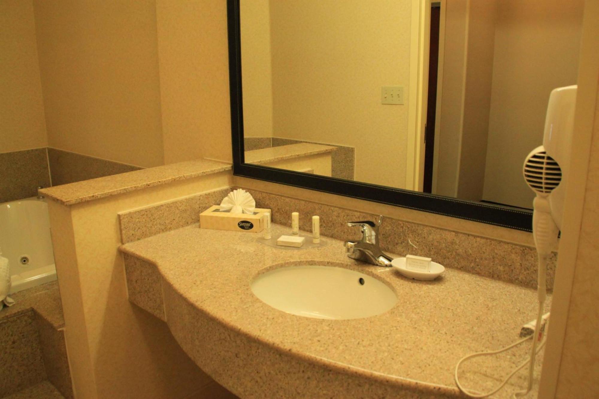 Fairfield Inn & Suites Дентон Екстер'єр фото